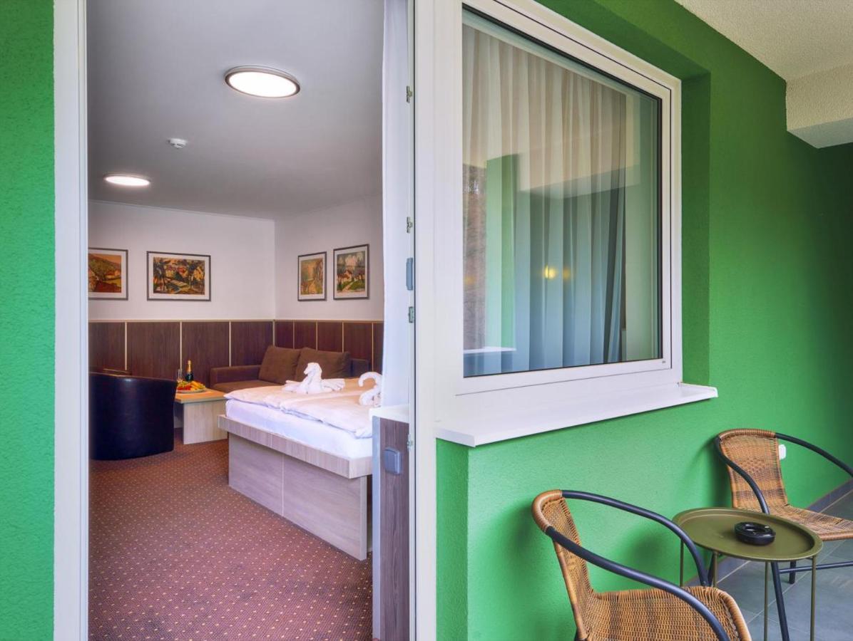 Wellness Hotel Green Paradise Pirkenhammer Extérieur photo